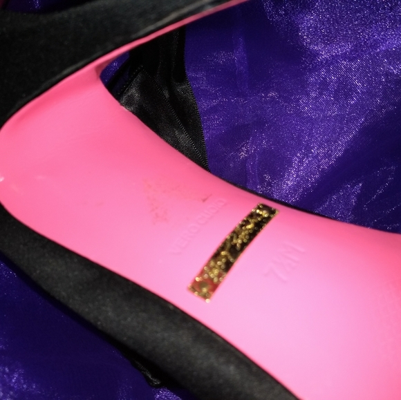 ✨ HOST PICK ✨ Pink Bottoms Betsey Johnson Black Satin Peep Toe Stiletto Heels - Picture 6 of 9